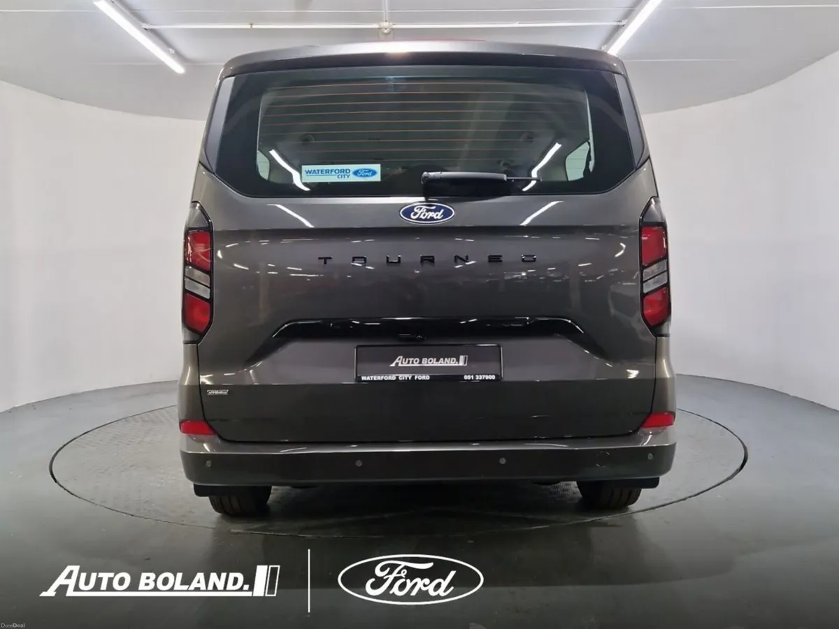 Ford Tourneo Custom 2.5L PHEV 232PS Automatic  FWD - Image 4
