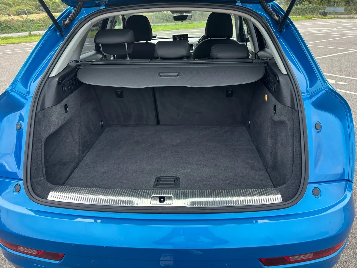 Audi Q3 2.0L dsl - Image 6