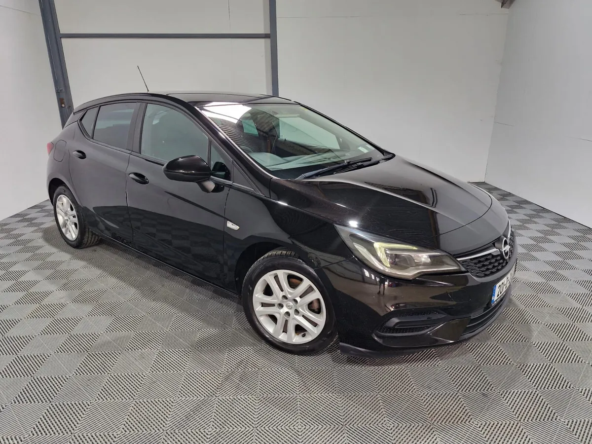 2020 Opel Astra SC 1.5D NCT 02/28 - Image 2