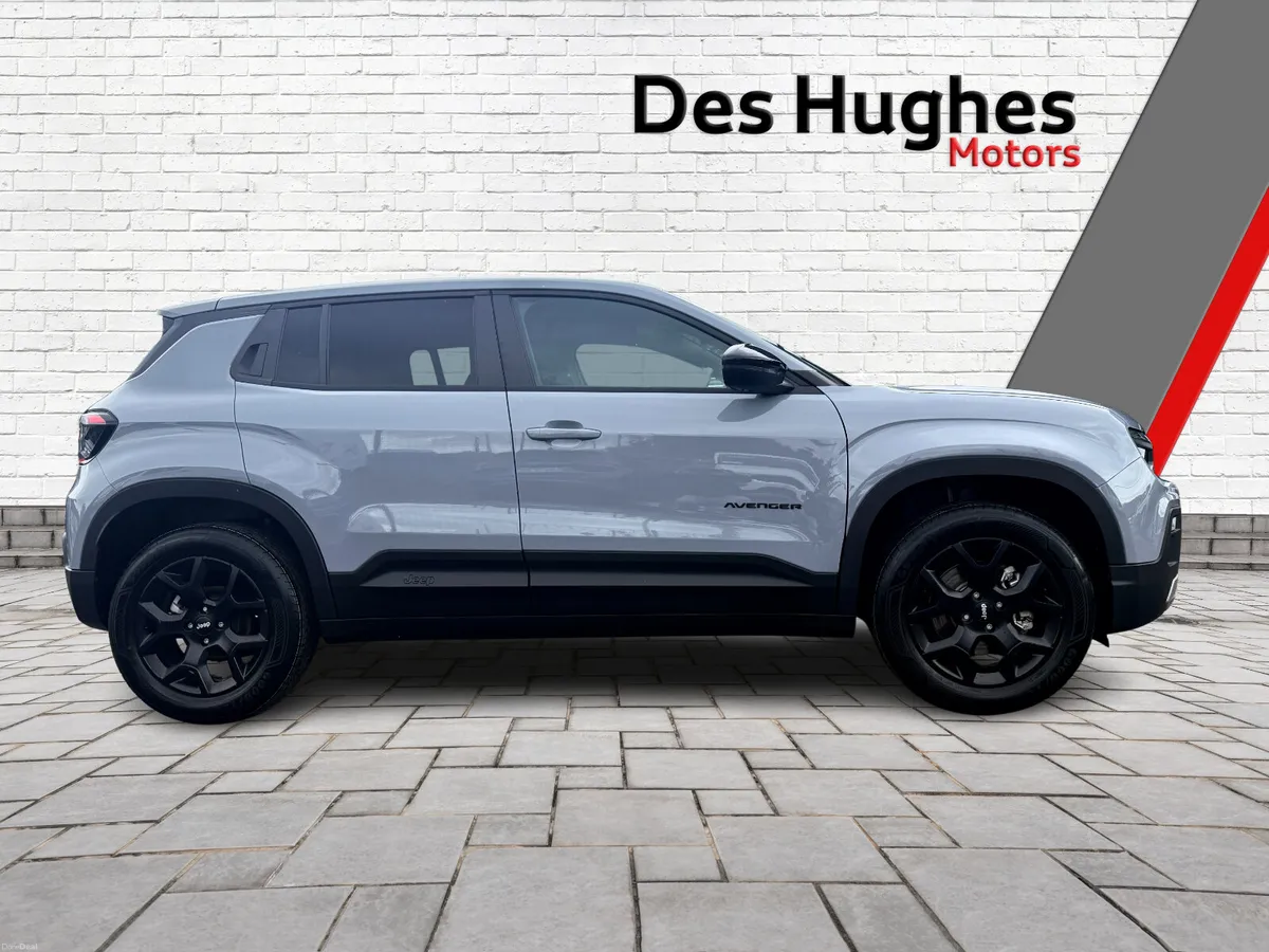 Jeep Avenger Black Edition Hybrid A/T - Image 6