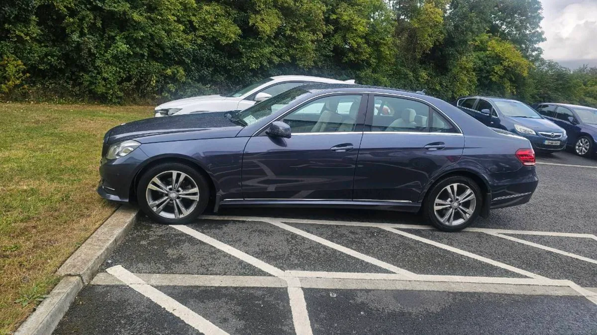Car - Image 2