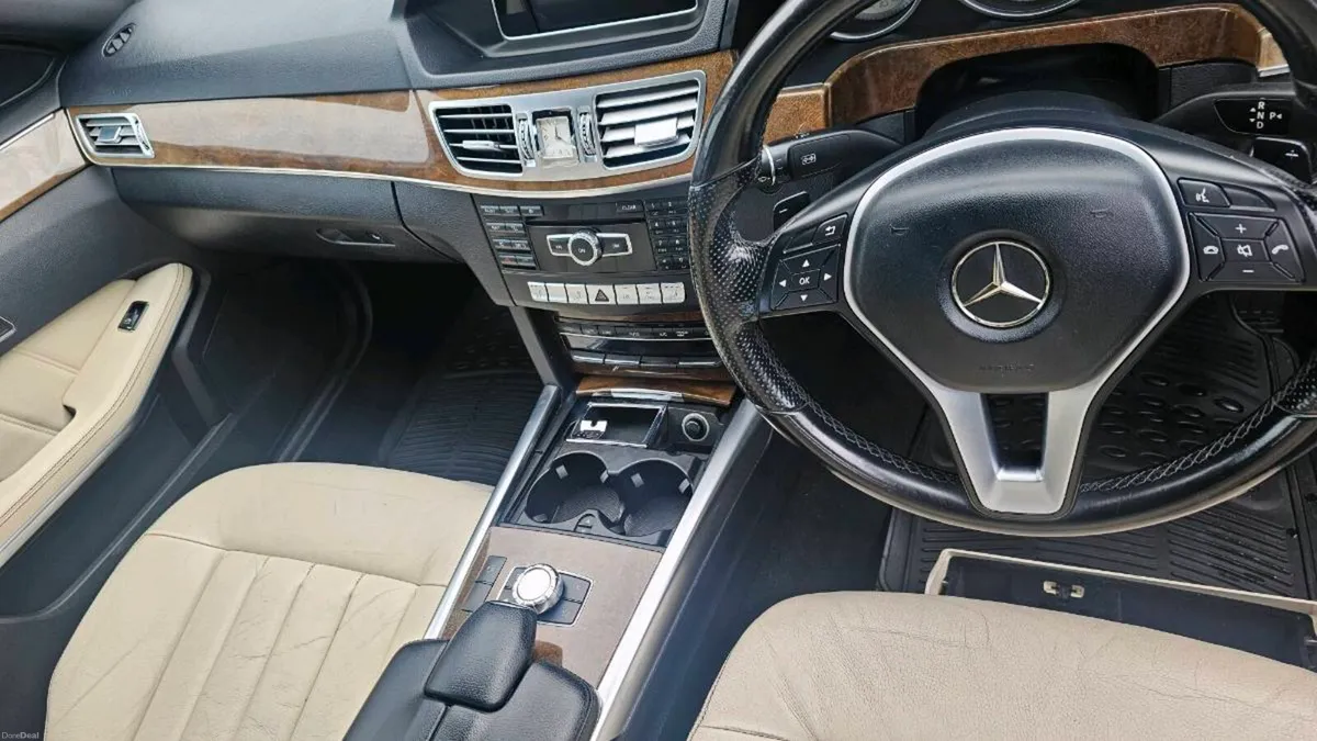 Car - Image 6
