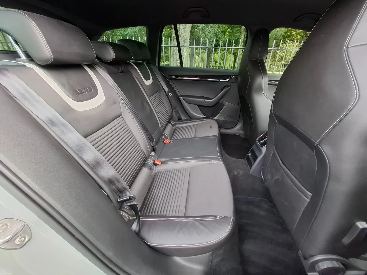2015 SKODA OCTAVIA VRS ESTATE - Image 6