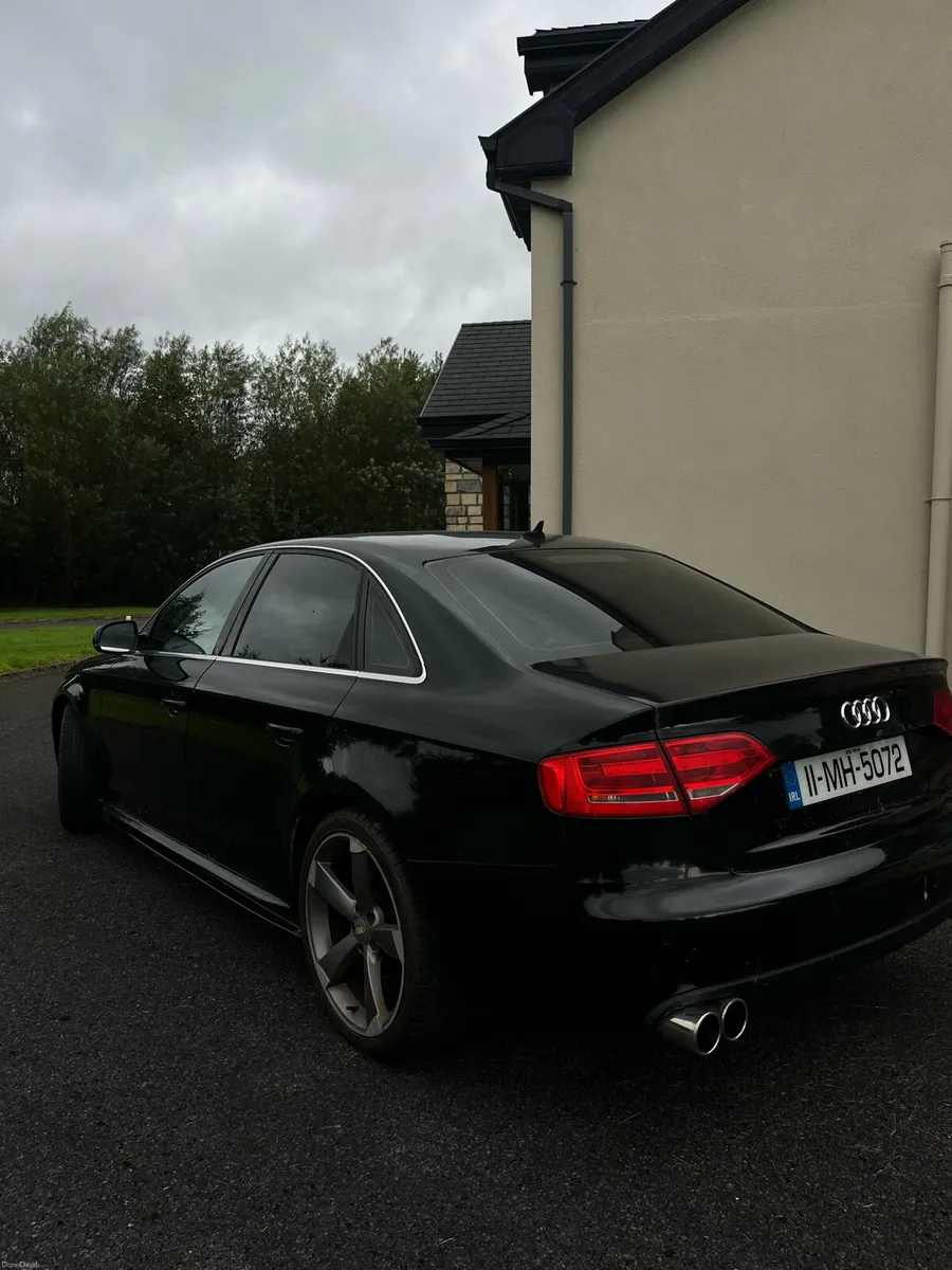 Car - Image 4