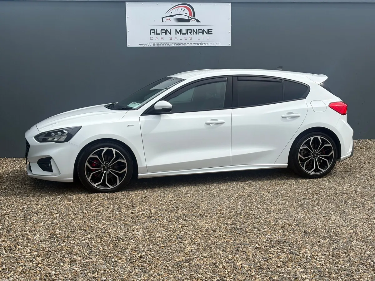 FORD FOCUS ST-LINE X 2020 HUGE SPEC - Image 6