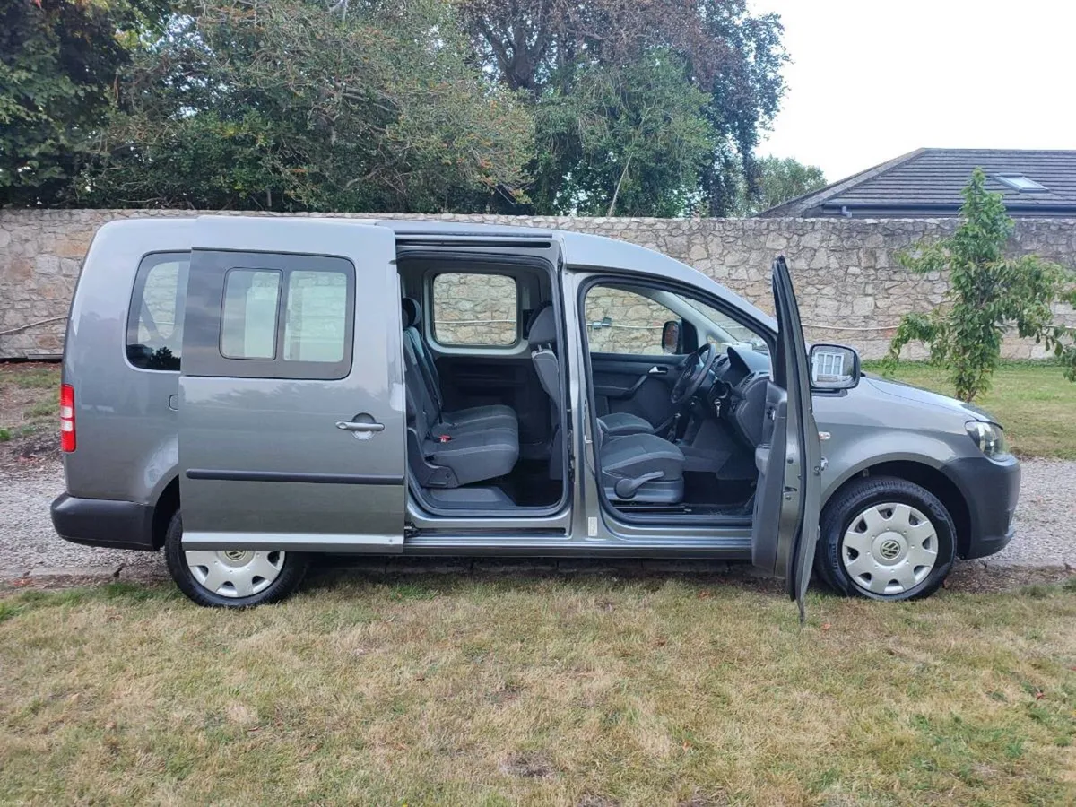 Volkswagen Caddy Maxi Life 2012 1.6 TDI 7-Seater M - Image 6