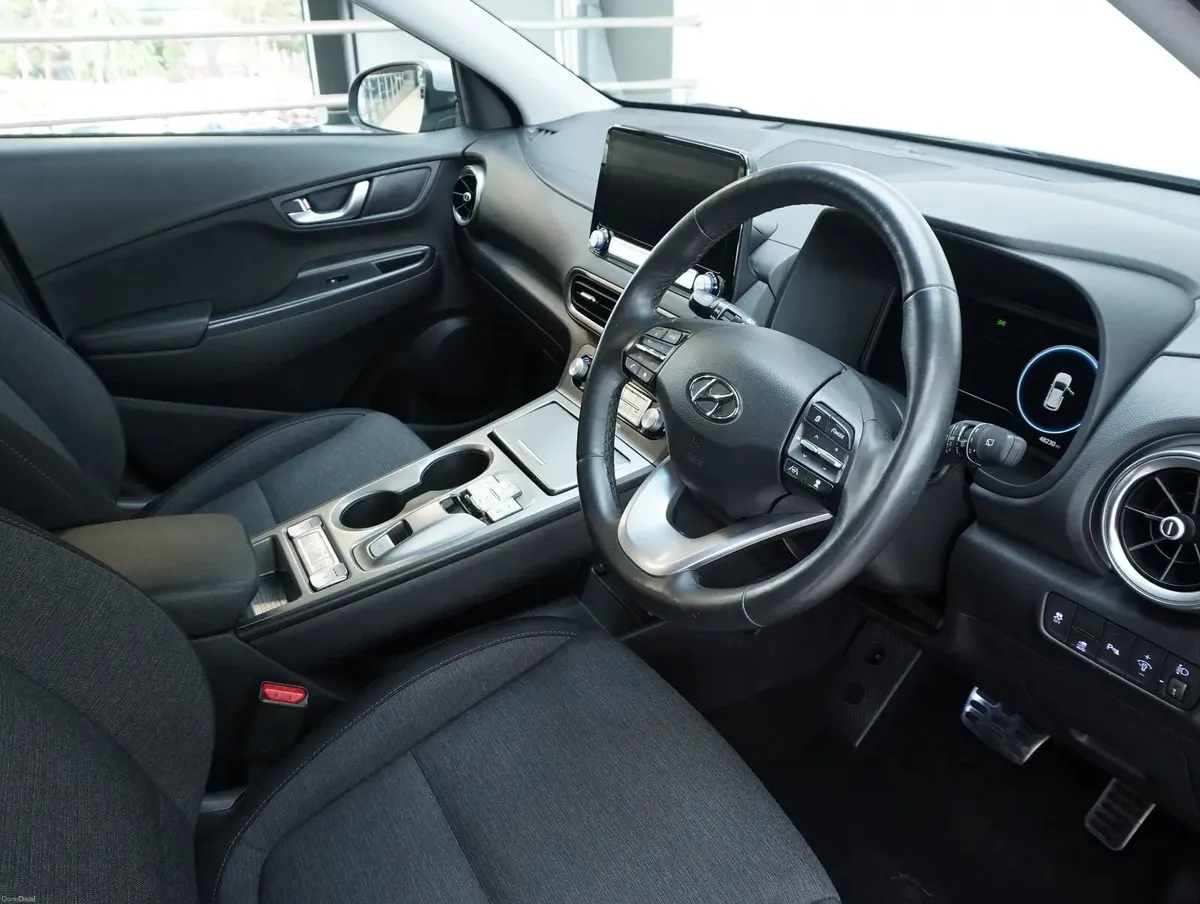 2023 Hyundai KONA EV 39kWh - NI Car - SAVE €€€! - Image 3