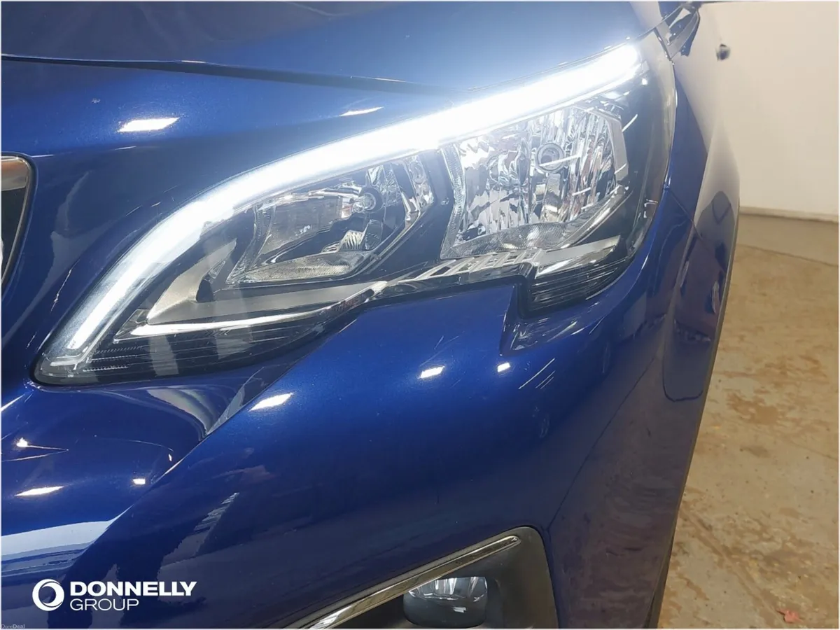 Peugeot 3008 1.2 PureTech Active 5dr - Image 5