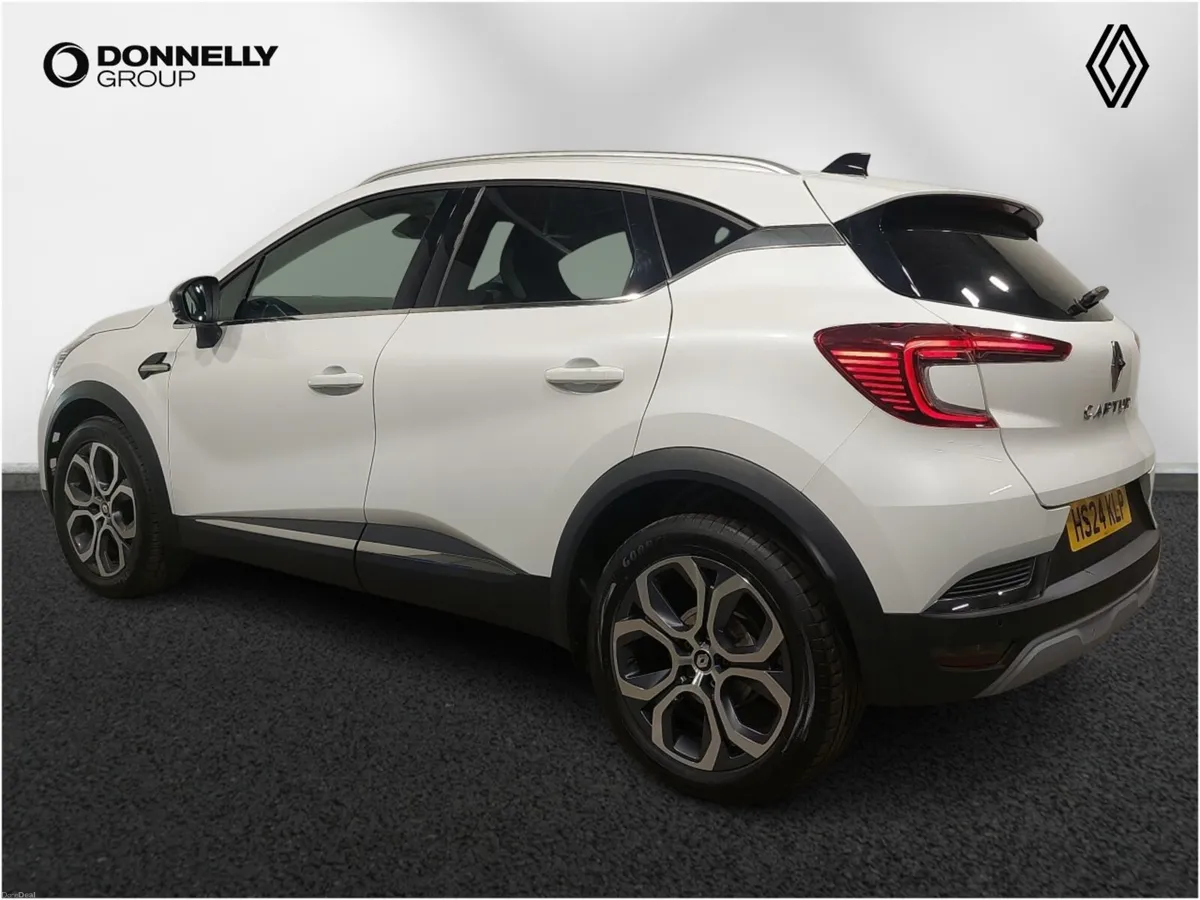 Renault Captur Hatchback Techno - Image 2