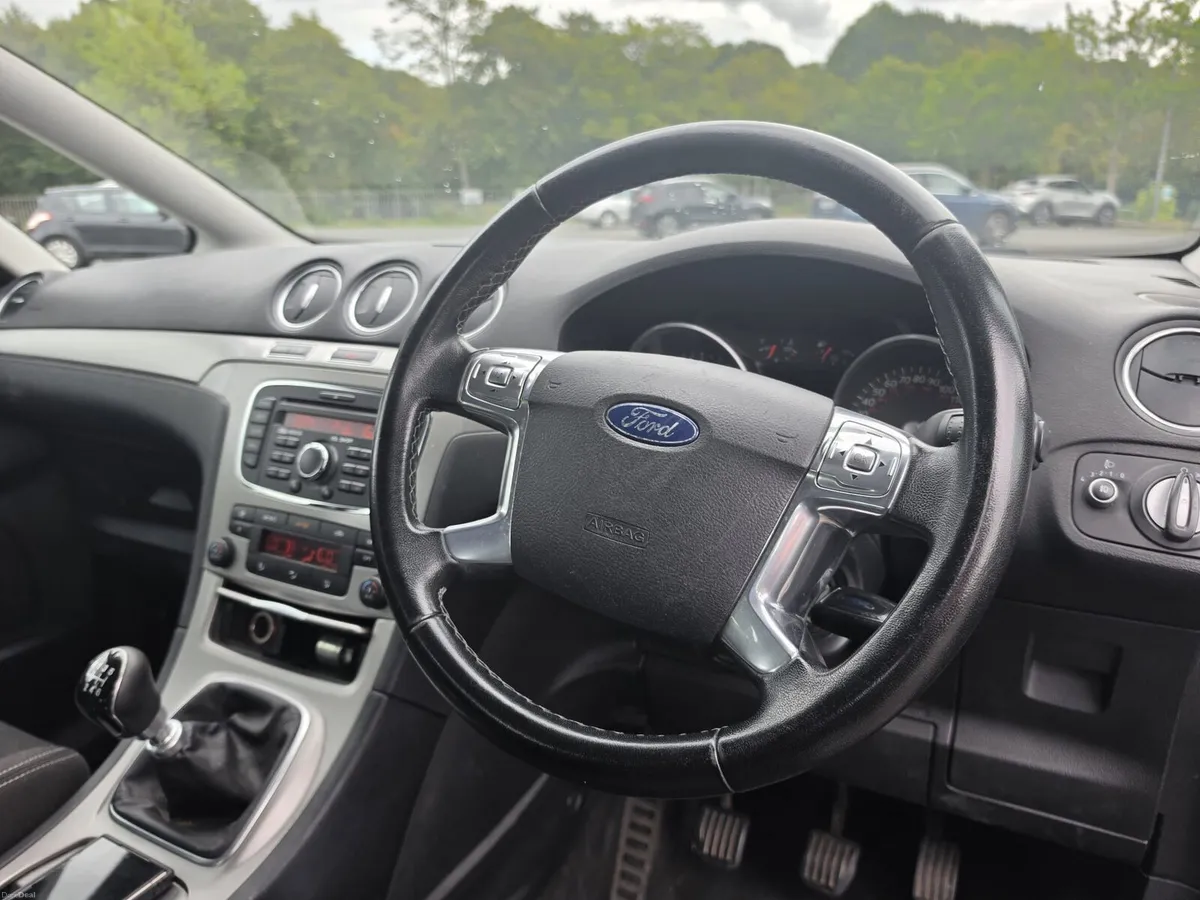 2011 Smax 7 seater - Image 5