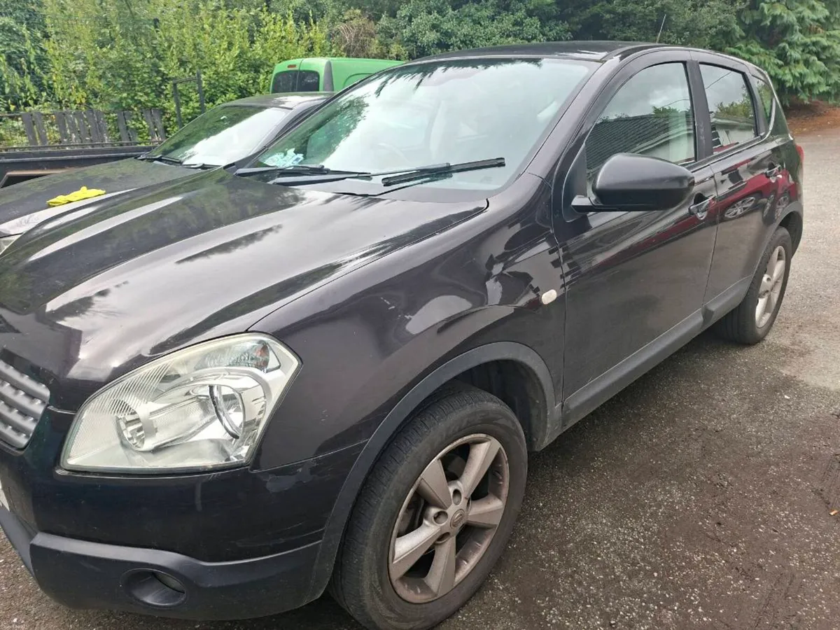 2010 nissan quasqui - Image 4