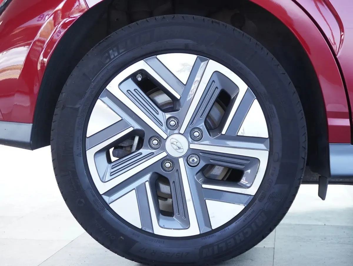 2023 Hyundai KONA EV 64kWh - NI Car - SAVE €€€! - Image 2