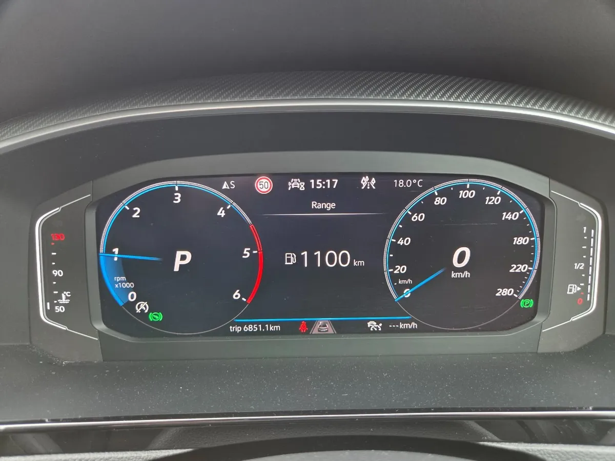 Volkswagen Arteon 2022 - R Line (High Spec) - Image 2