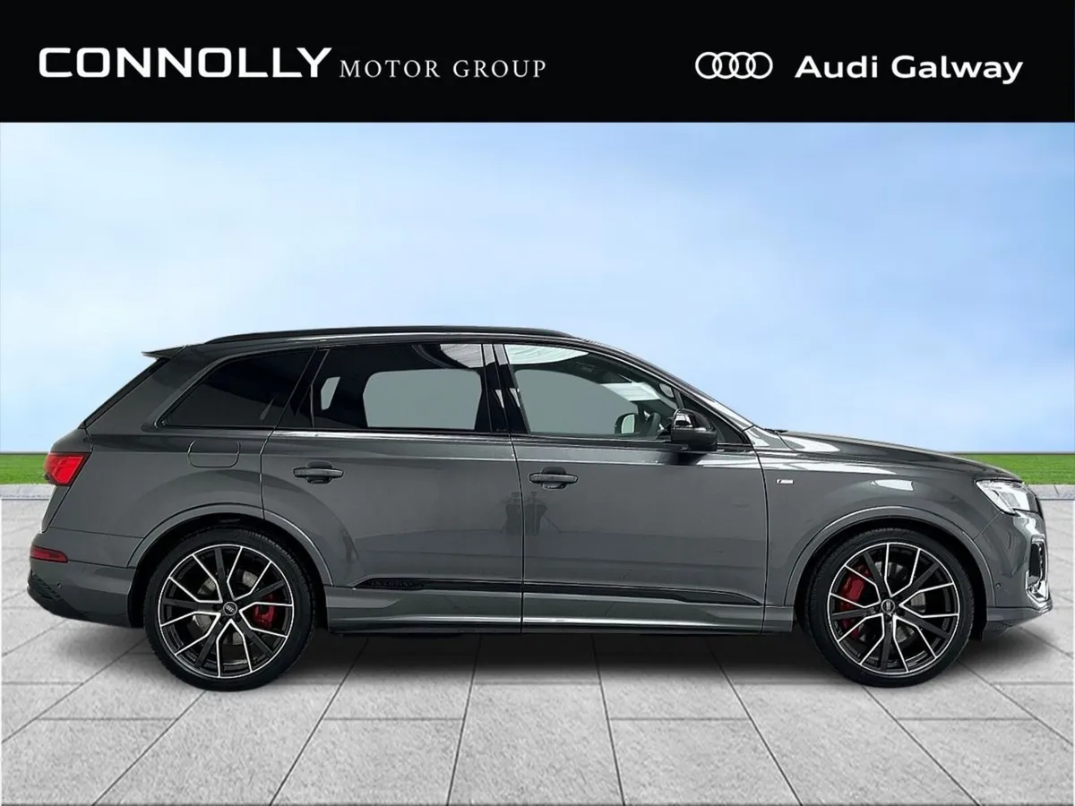Audi Q7 €1,253 p/m TFSI e S-LINE  COMPETITION 490 - Image 3