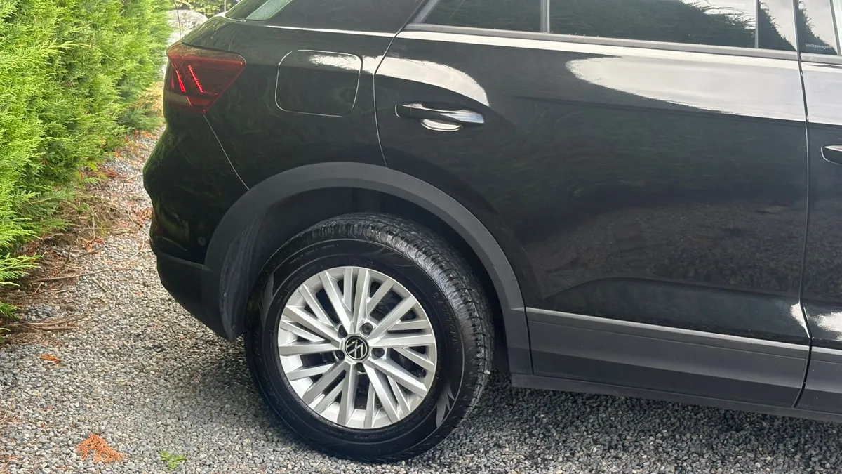 Volkswagen T-Roc 2022 - Image 5