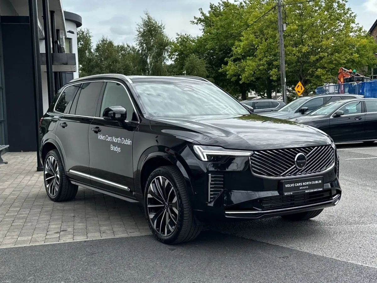 Volvo XC90 T8 Ultra Bright AWD PHEV **TOP SPEC**-- - Image 3