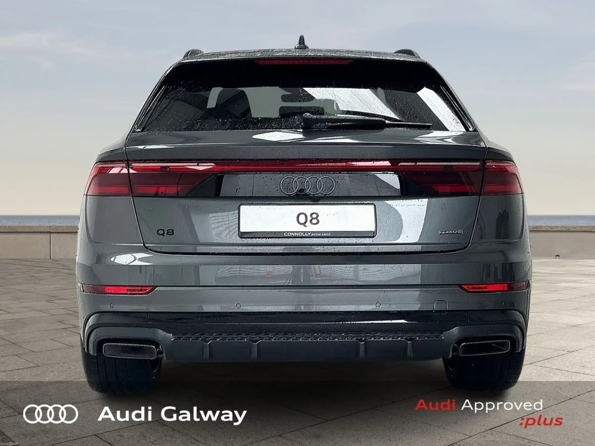 Audi Q8 €1,034 p/m - COMPETITION TFSI e QUATTRO A/ - Image 3