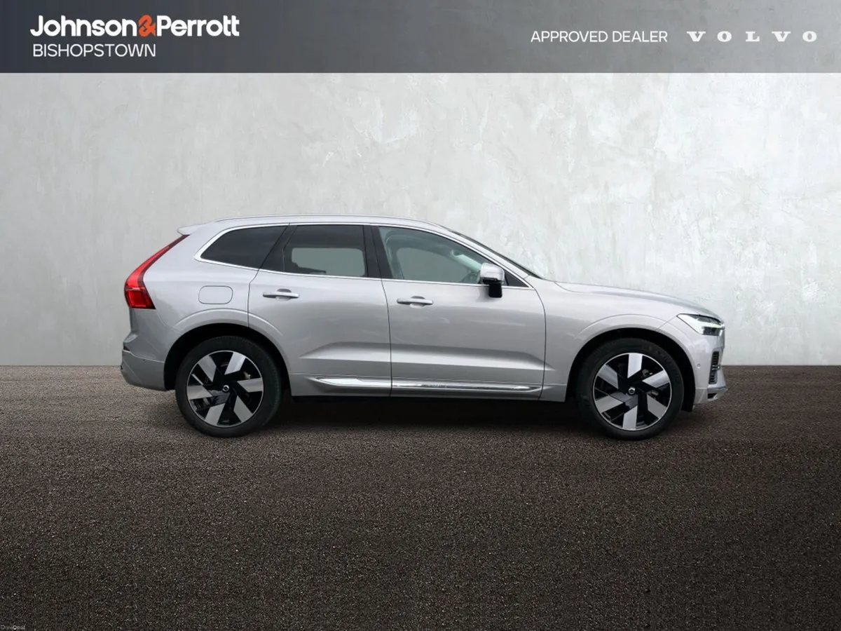 Volvo XC60 T6 350bhp AWD PHEV Plus Bright - Silver - Image 5