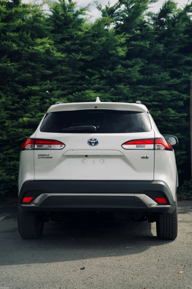 Toyota Corolla Cross Hybrid 2022 | Ultra Low Miles - Image 4