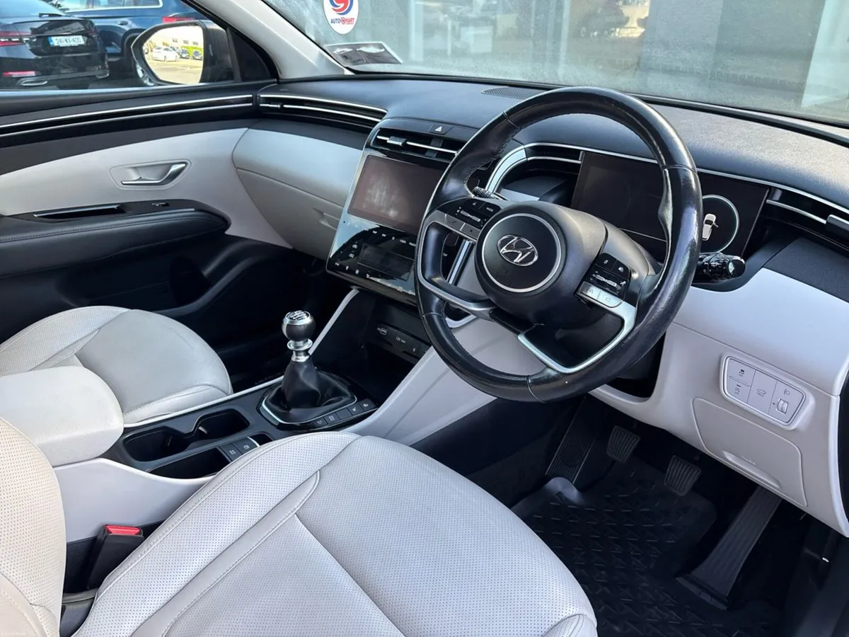 Hyundai Tucson 2WD Executive Plus - Image 6