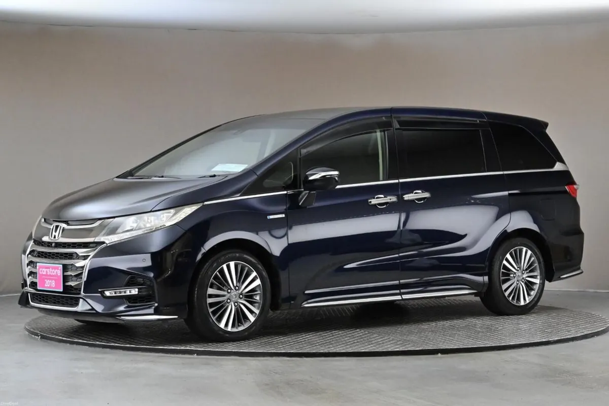 Honda Odyssey 2.0 HYBRID ABSOLUTE **HALF LEATHER** - Image 4