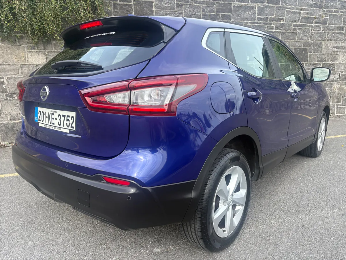 20 Nissan Qashqai AUTO! 1 Owner! - Image 4