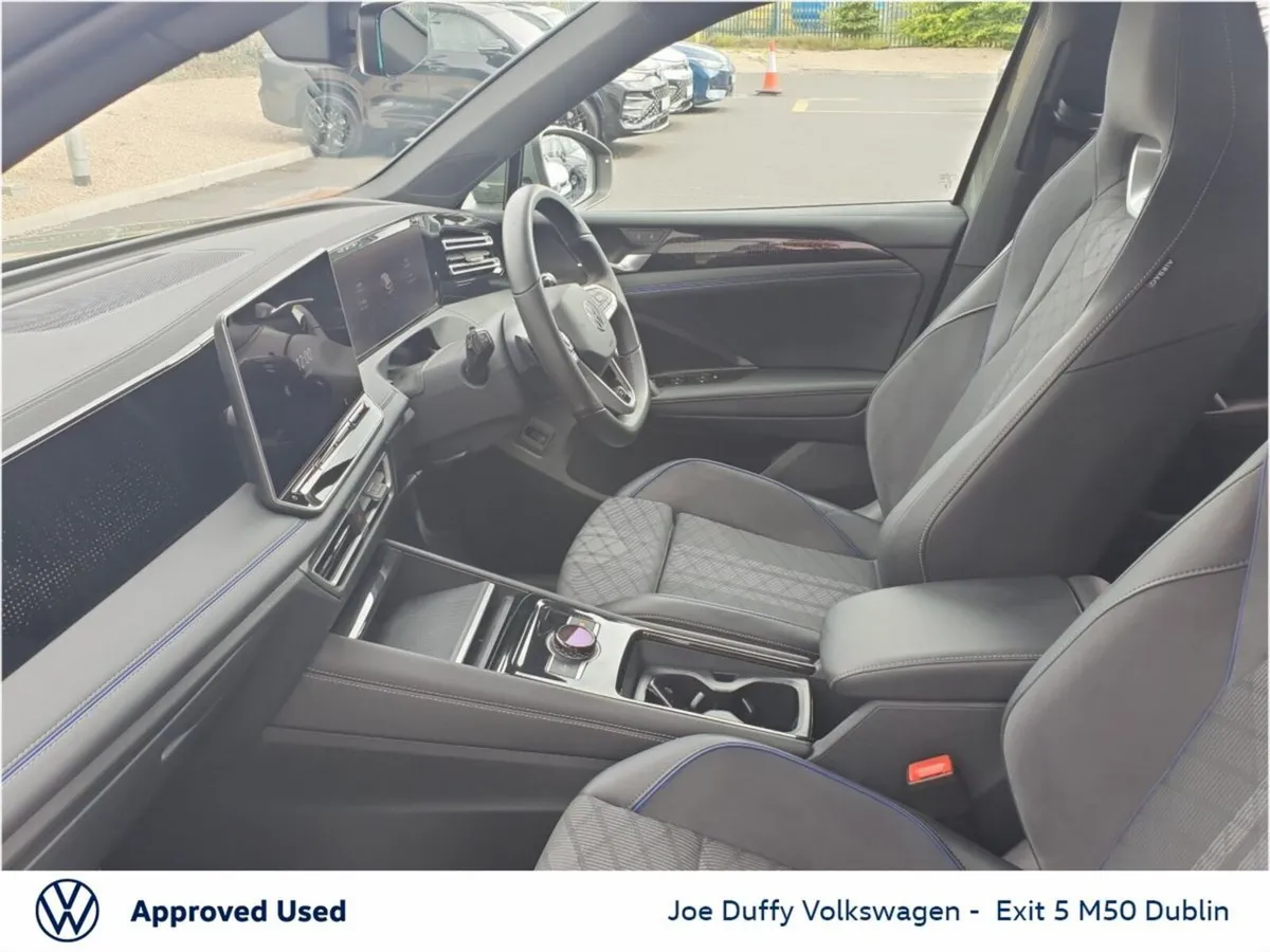Volkswagen Tiguan R-LINE PHEV TSI AUTO - Image 3