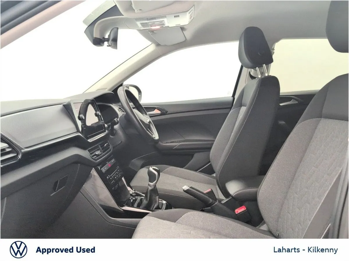 Volkswagen T-Cross LIFE 1.0TSI 95HP *LED LIGHTS*PA - Image 4