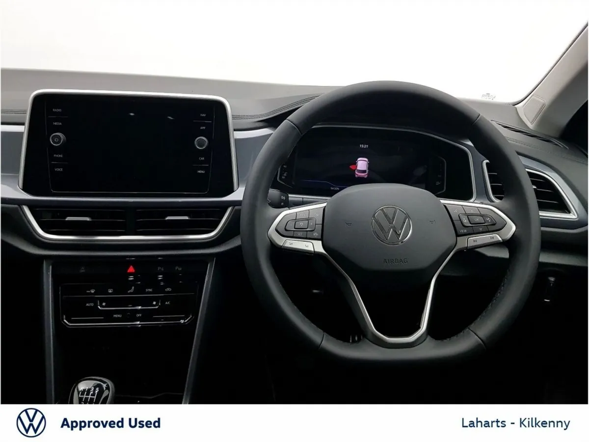Volkswagen T-Roc STYLE 1.0TSI 110HP *ADAPTIVE CRUI - Image 4