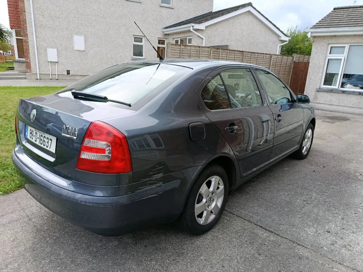 Skoda Octavia Automatic 1.6 Petrol - Image 6