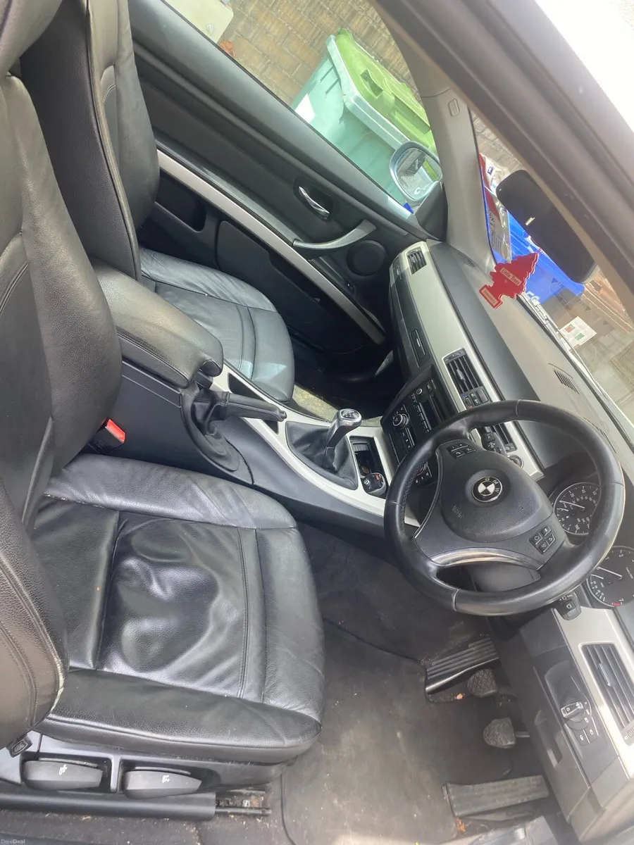 BMW 3 series 318i - Image 4