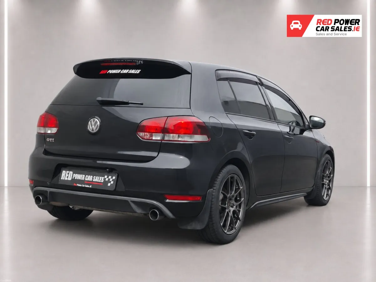 2011 VW GOLF GTI//VERY LOW KM - Image 5