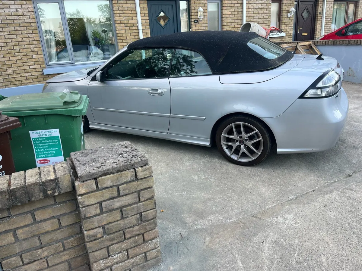 Saab convertible - Image 1