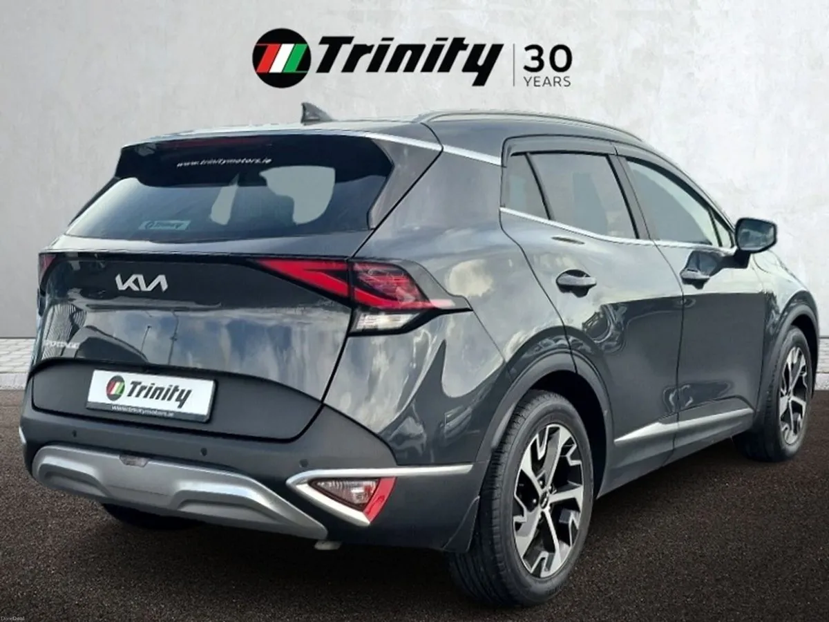 Kia Sportage ** HUGE SPEC ** K3 ** STUNNING CAR ** - Image 3