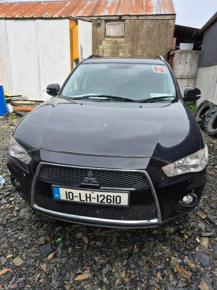 Mitsubishi outlander 7 seater - Image 1
