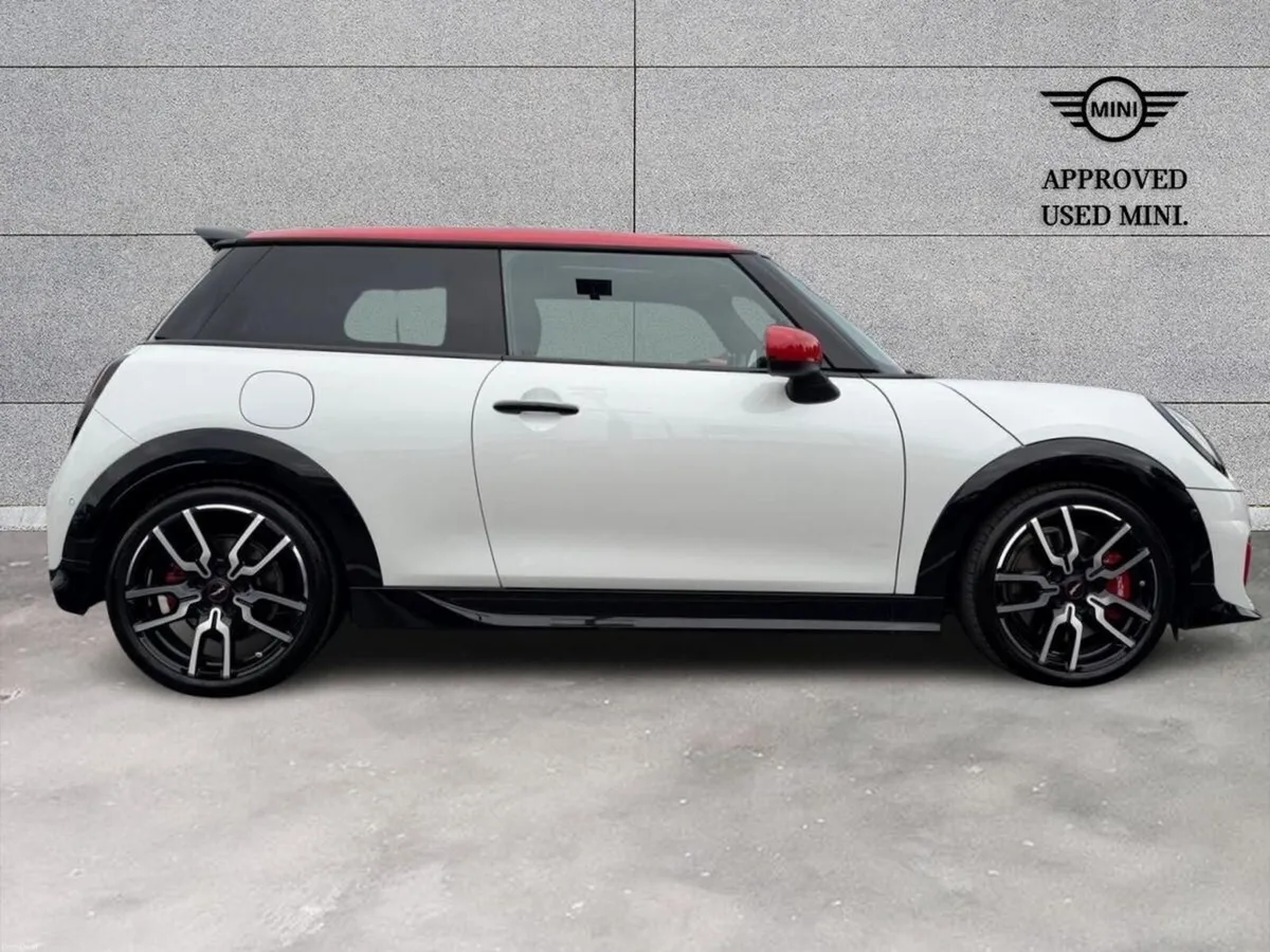 Mini Cooper John Cooper Works - Image 3