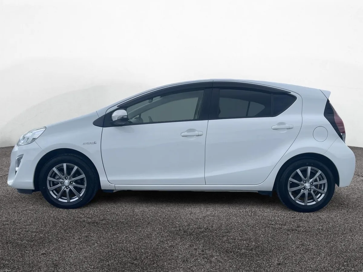 Toyota Aqua 2015 - Petrol/Hybrid 1.5L AUTOMATIC - Image 6
