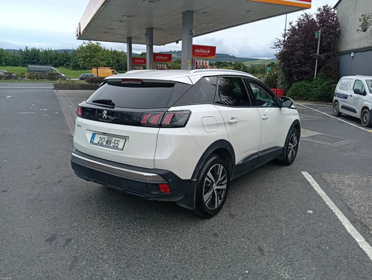 Peugeot 3008 allure automatic - Image 6