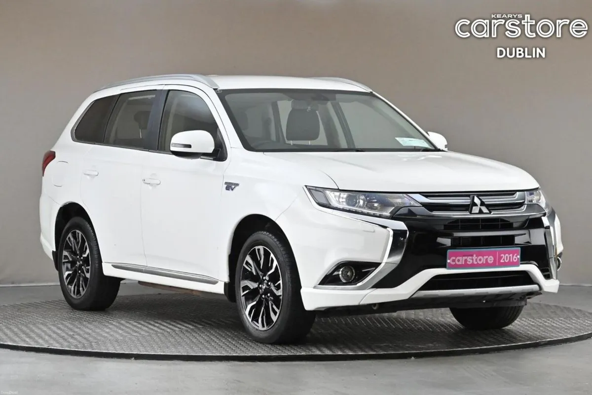 Mitsubishi Outlander 2.0 GX3H+ PHEV **LEATHER**5SE - Image 1