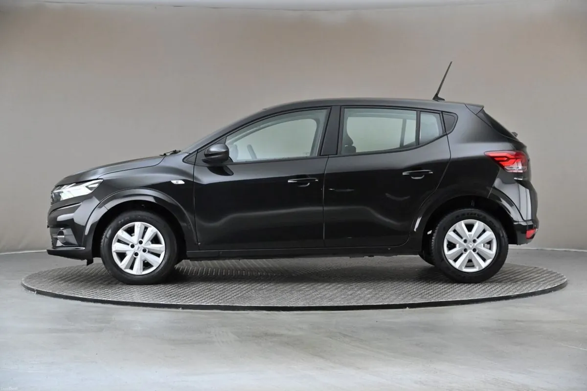 Dacia Sandero 1.0 TCE COMFORT 5SPD **REVERSE CAM** - Image 5