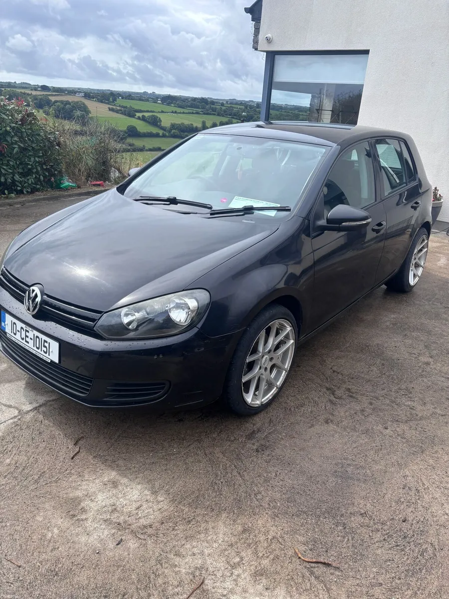 Volkswagon golf - Image 1