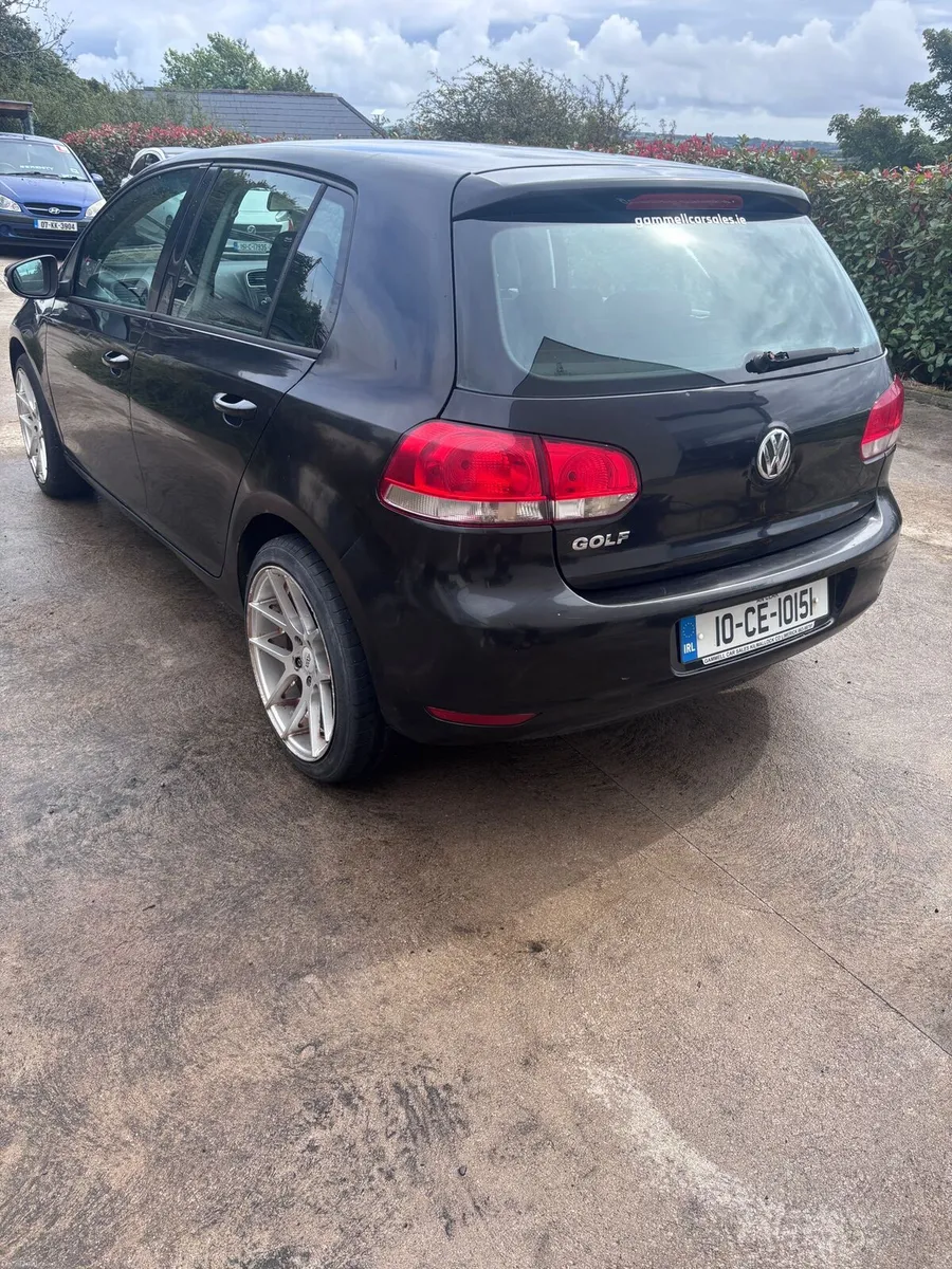 Volkswagon golf - Image 6