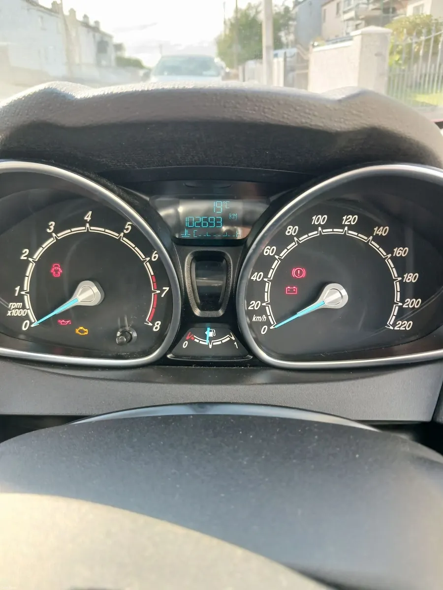 Ford Fiesta Titanium 2014 - Image 3