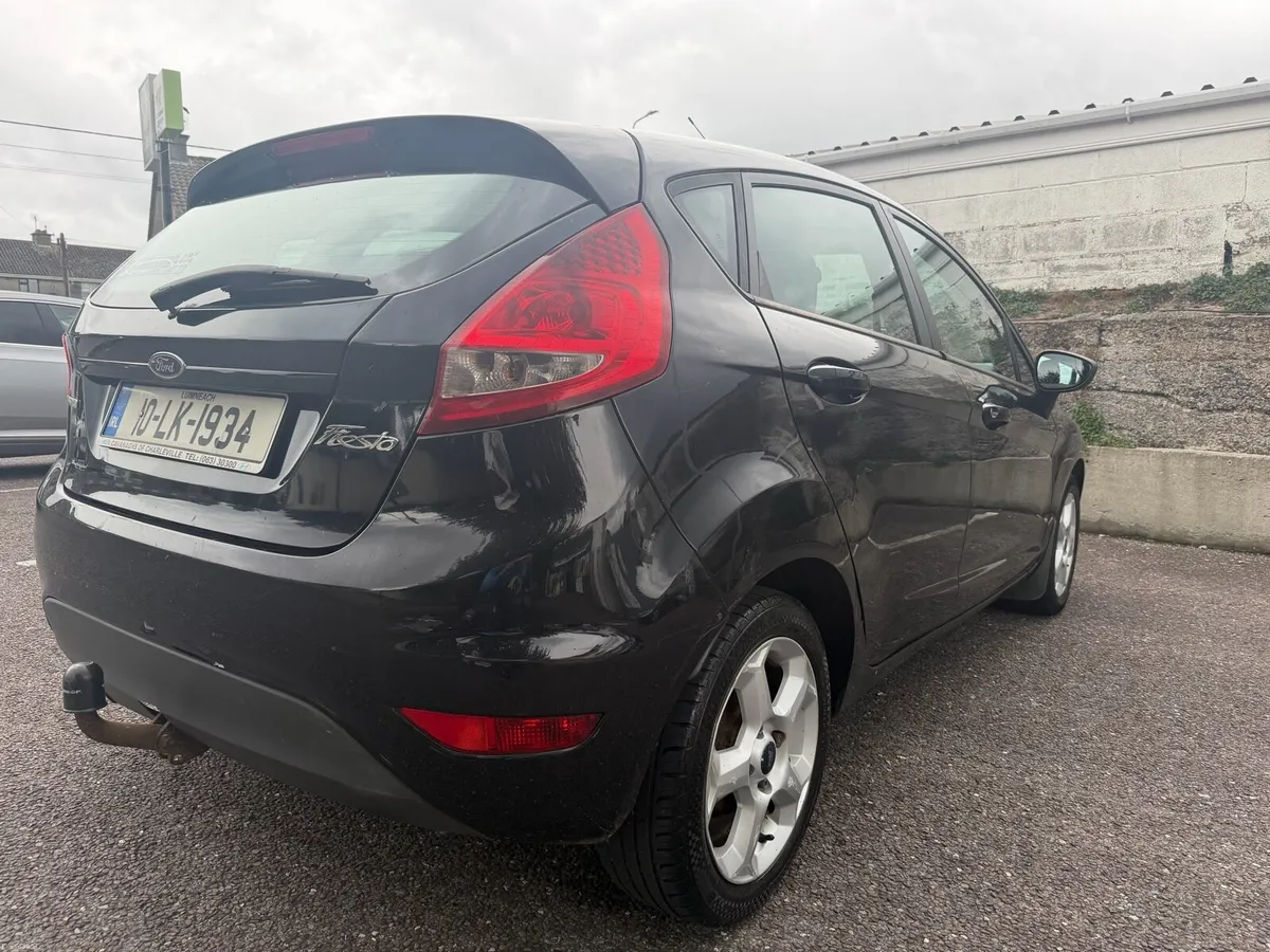 2010 FORD FIESTA NEW NCT 08/27 TAXED 06/27 - Image 5