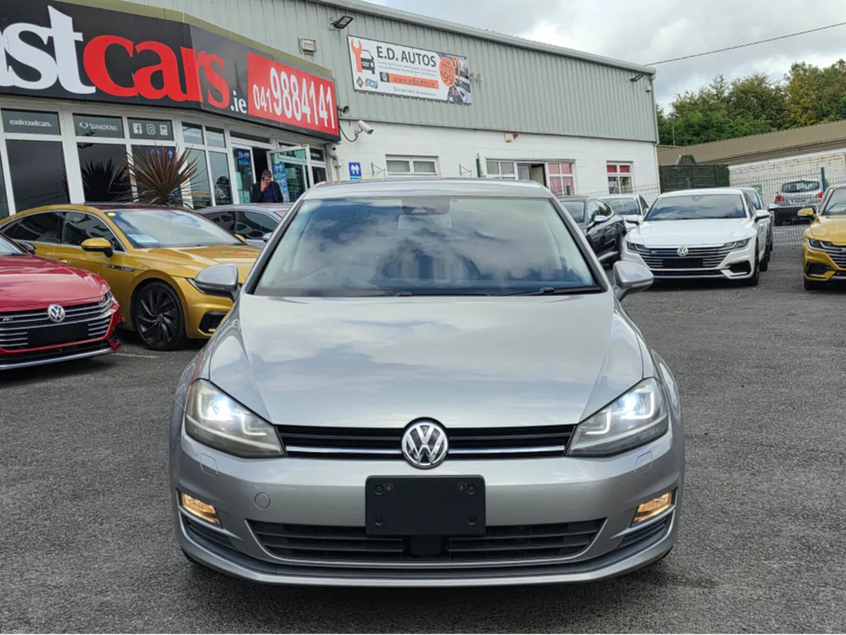 Volkswagen Golf 1.2 TSI AUTOMATIC - REVERSE CAMERA - Image 2