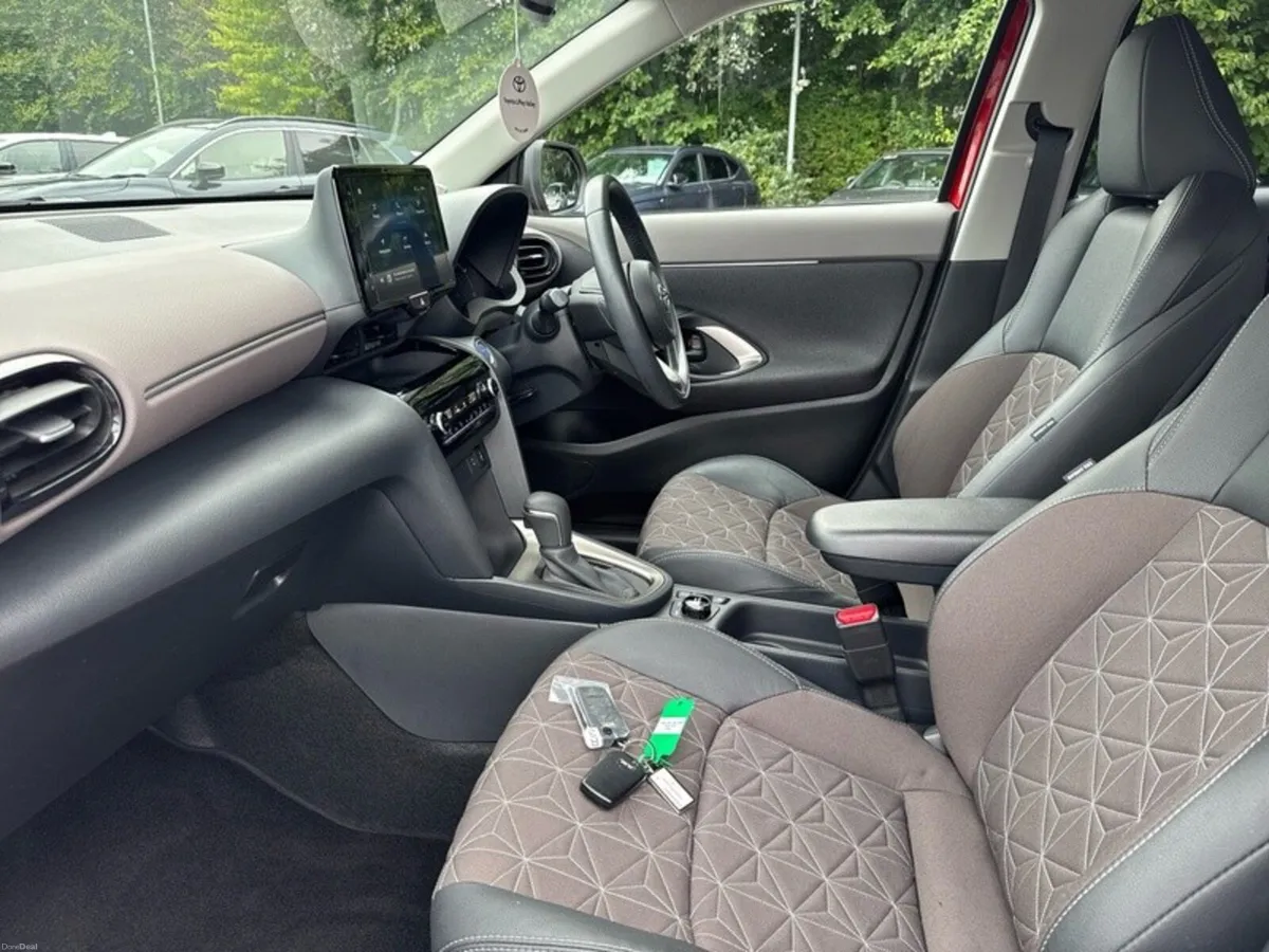 Toyota Yaris Cross YARIS CROSS SOL AWD - Image 6