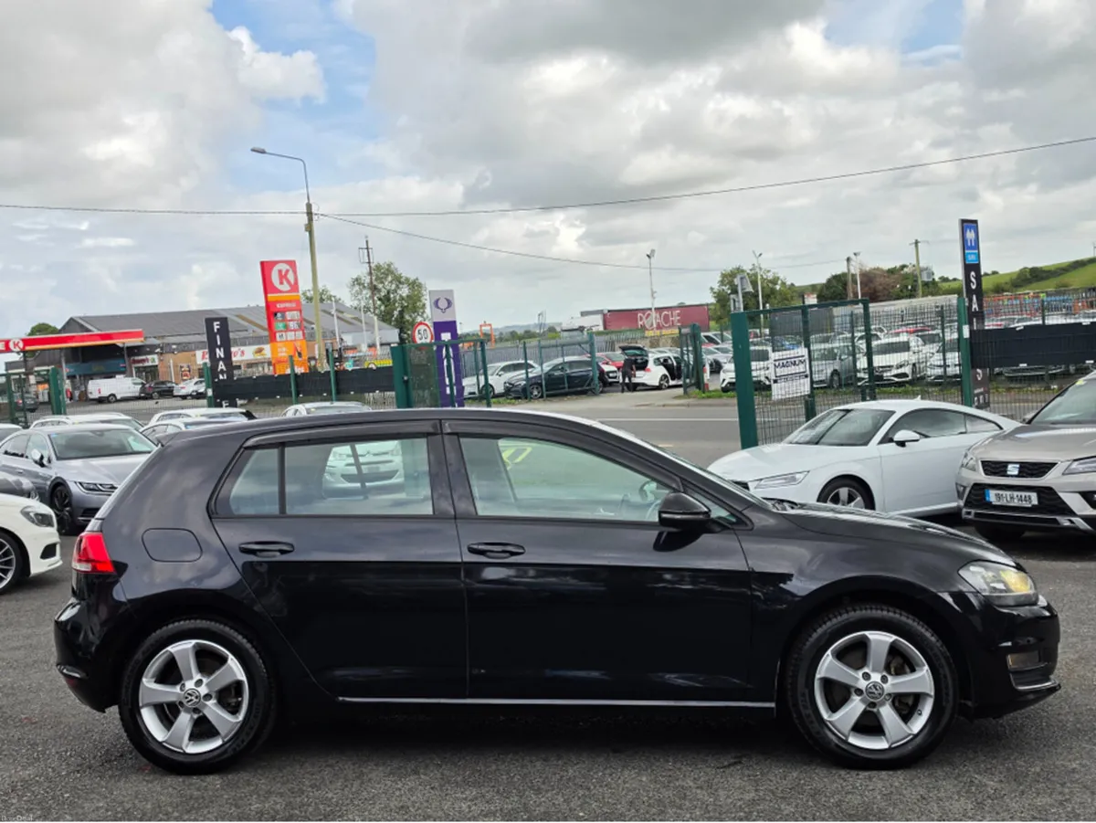 Volkswagen Golf 1.4 TSI AUTOMATIC - ALCANTARA SEAT - Image 4