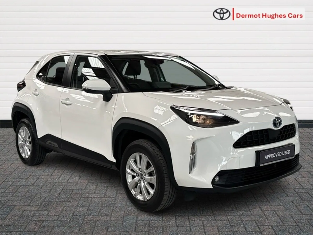 Toyota Yaris Cross CR LUNA 4DR AUTO - Image 1