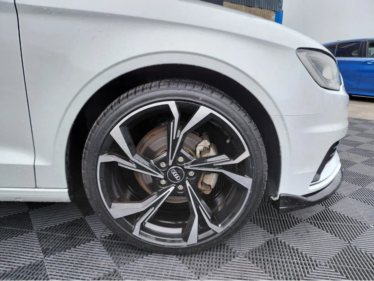Audi A3 Audi A3 1.4 TFSI, Petrol, auto, fully load - Image 2