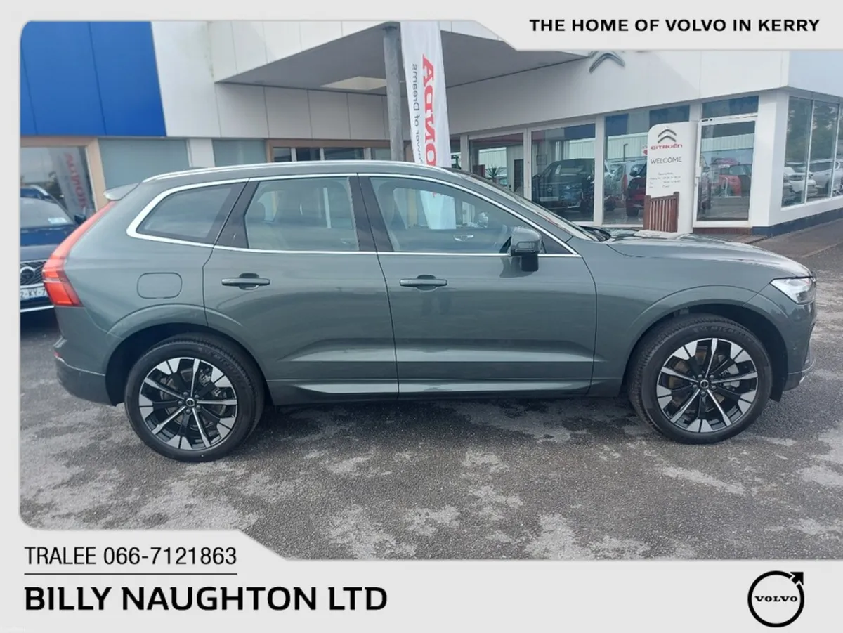 Volvo XC60 T6 PHEV PLUS BRIGHT AWD 5 - Image 4